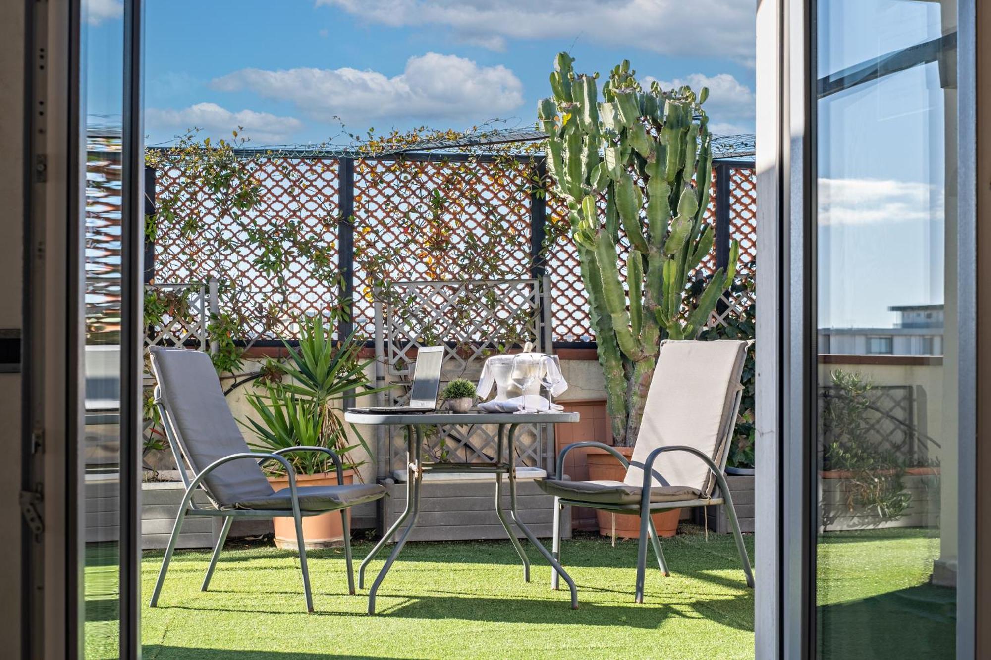 Penthouse Station Luxury Apts Le Dimore Brindisi Exterior photo